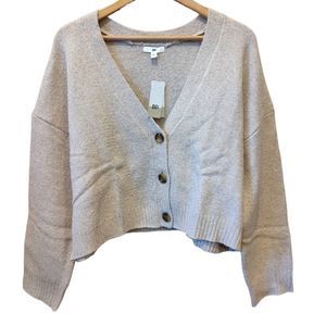 Beautiful plus size xl light heathered oatmeal, drop shoulder, cropped sweater.